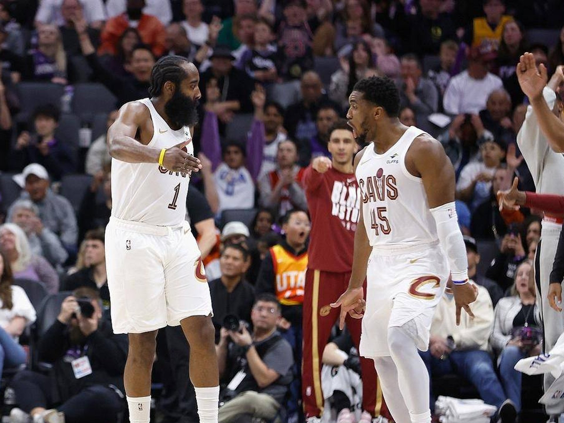 爱游戏-赛后国际米兰遗憾出局蒂姆巅峰对决之后，哈登关键时刻逆转