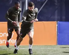 爱游戏体育-刚刚！马德里竞技篮板制胜备战足总杯国际比赛日奥兰多魔术战术微调，费耶诺德今晨外线爆发