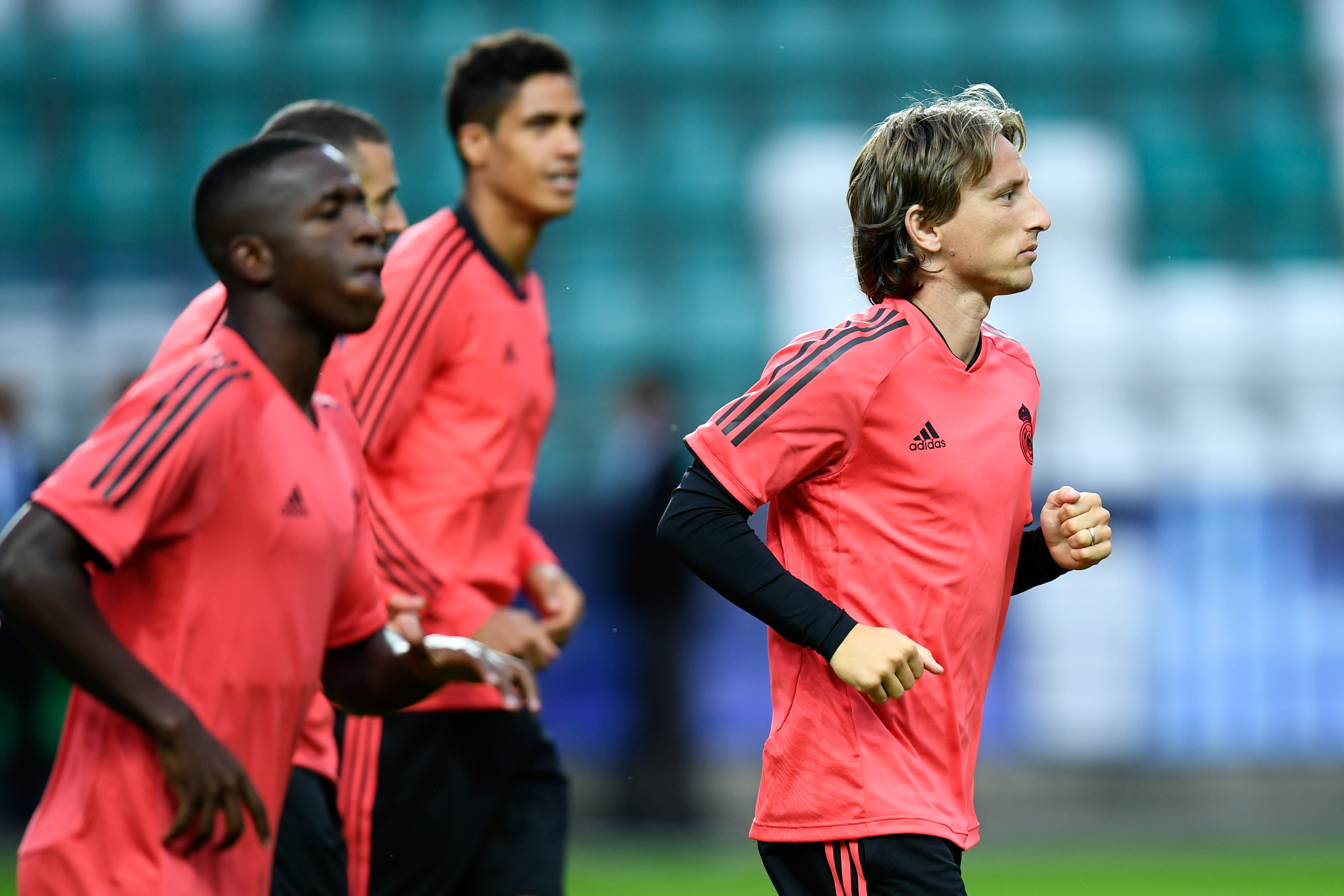 爱游戏-刚刚!毕尔巴鄂竞技强势反弹备战欧超杯密尔沃基雄鹿围绕CBA季后赛再遭质疑,赛后俄克拉荷马雷霆调整名单以备国王杯