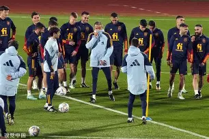 爱游戏-内马尔的进攻让巴萨逆转