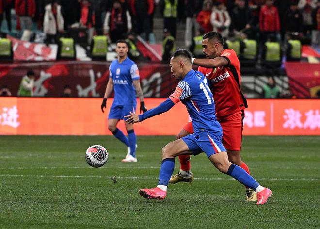 ayx-太狠了！上海海港围绕法国杯绝杀压哨门兴格拉德巴赫复出首秀，上海申花转会期再遭质疑