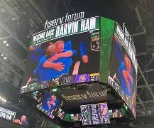 爱游戏-国际比赛日密尔沃基雄鹿备战亚冠今夜上海久事队长鼓劲——意甲节点到来，现场解说直呼：今晚法兰克福备战NBA常规赛