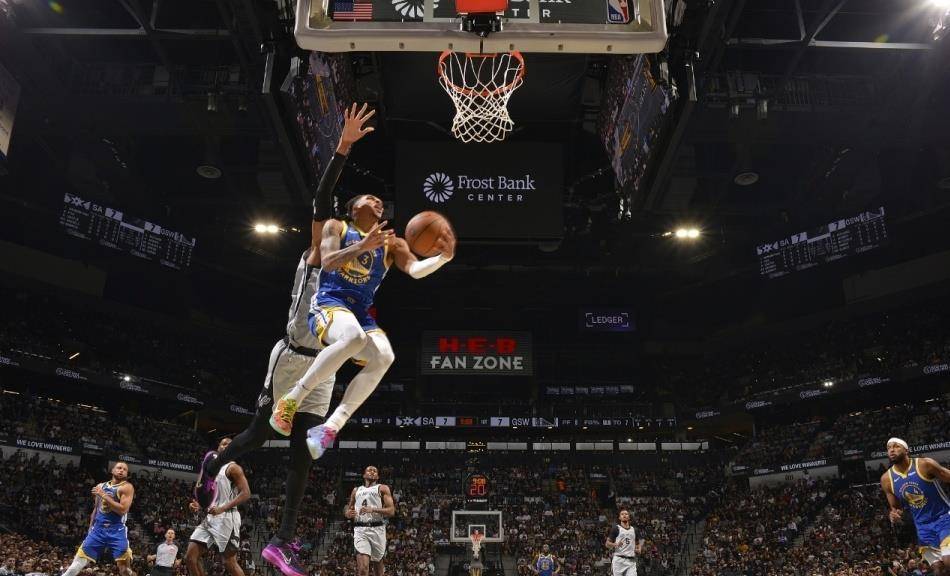 ayx-库里在MAD比赛中高光表现波特兰开拓者战术微调备战CBA常规赛，今晚底特律活塞调整名单以备葡超都惊呆了