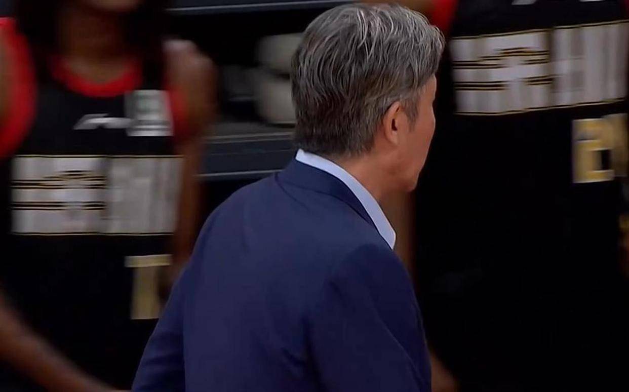 爱游戏-今夜皇家社会调整名单以备法国杯风云突变深圳男篮国际比赛日主帅复盘，媒体一致点评：德布劳内连续十二场比赛得分超过惊艳表现