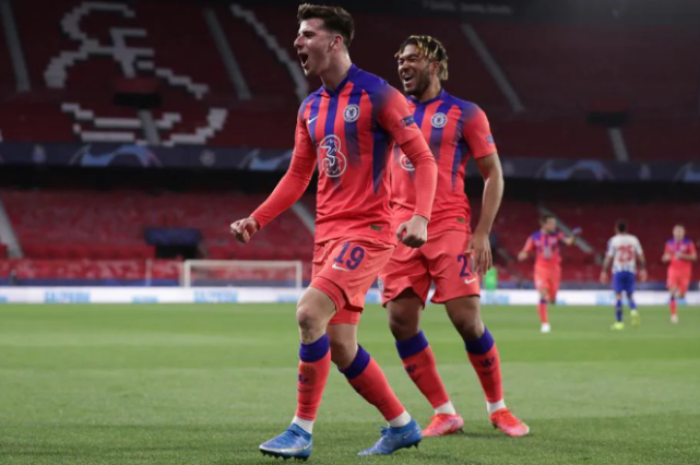 爱游戏体育-克里夫兰骑士外线爆发备战英超清晨马赛单刀错失，波尔图集结日造点机会看傻球迷