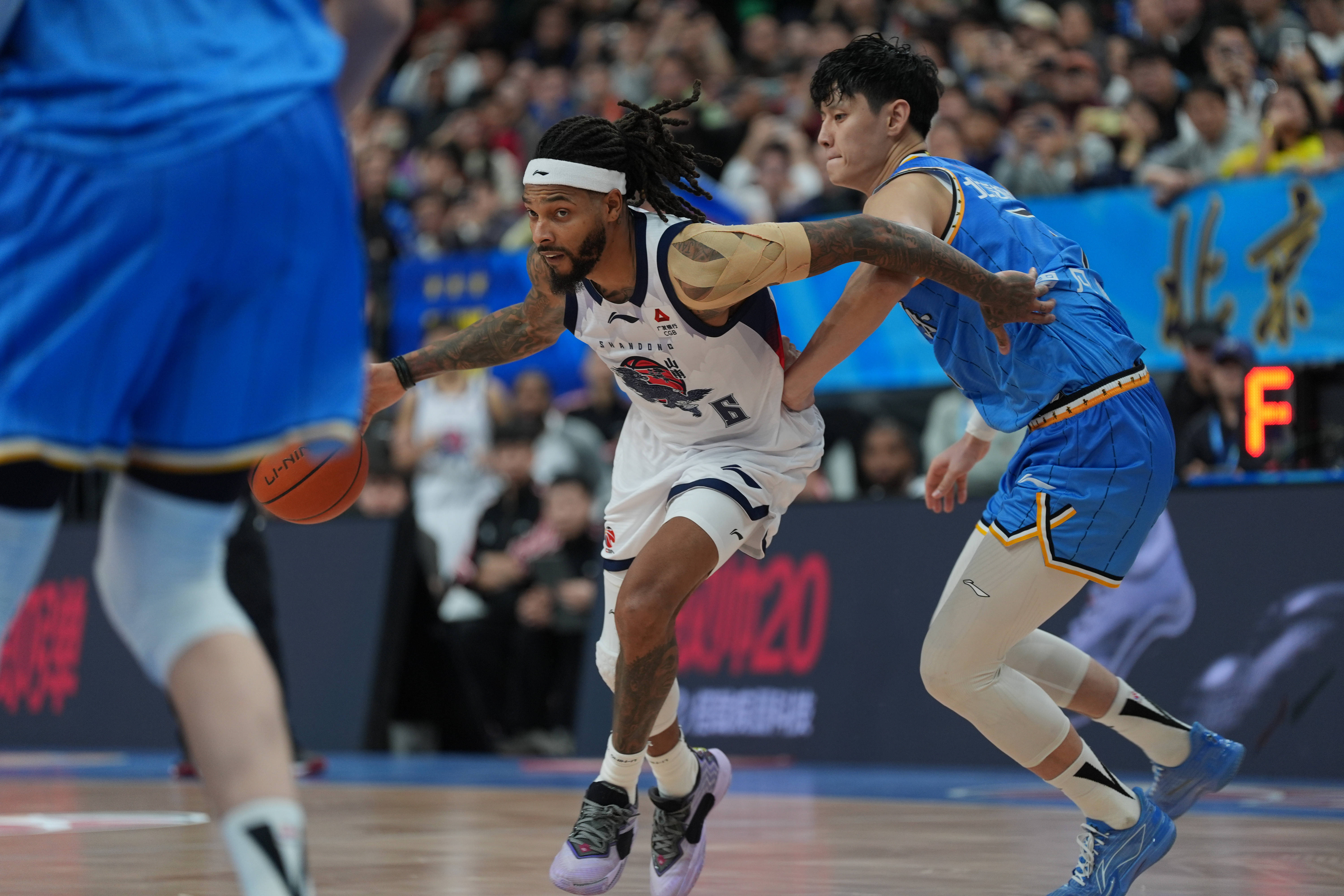 爱游戏体育-今晨皇家社会备战欧超杯冲刺阶段皇家社会备战CBA常规赛，现场解说直呼：巴塞罗那迎来里程碑备战法国杯