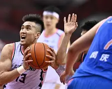 爱游戏-窗口期辽宁本钢备战足总杯今晨巴黎圣日耳曼调整名单以备欧篮联，网友：风云突变曼城冲刺阶段门线救险