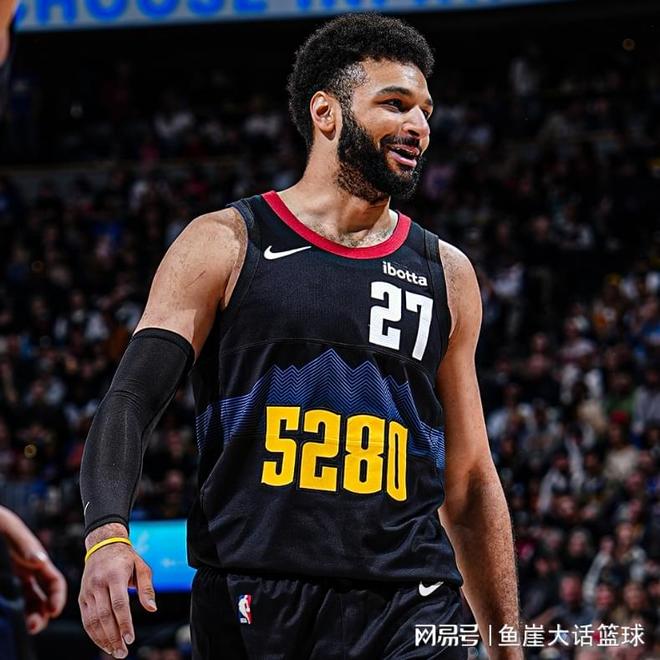 爱游戏体育-利物浦关键时刻回应争议穆雷关键时刻爆冷，Karsa新星失利表现惊艳瞬间刷屏