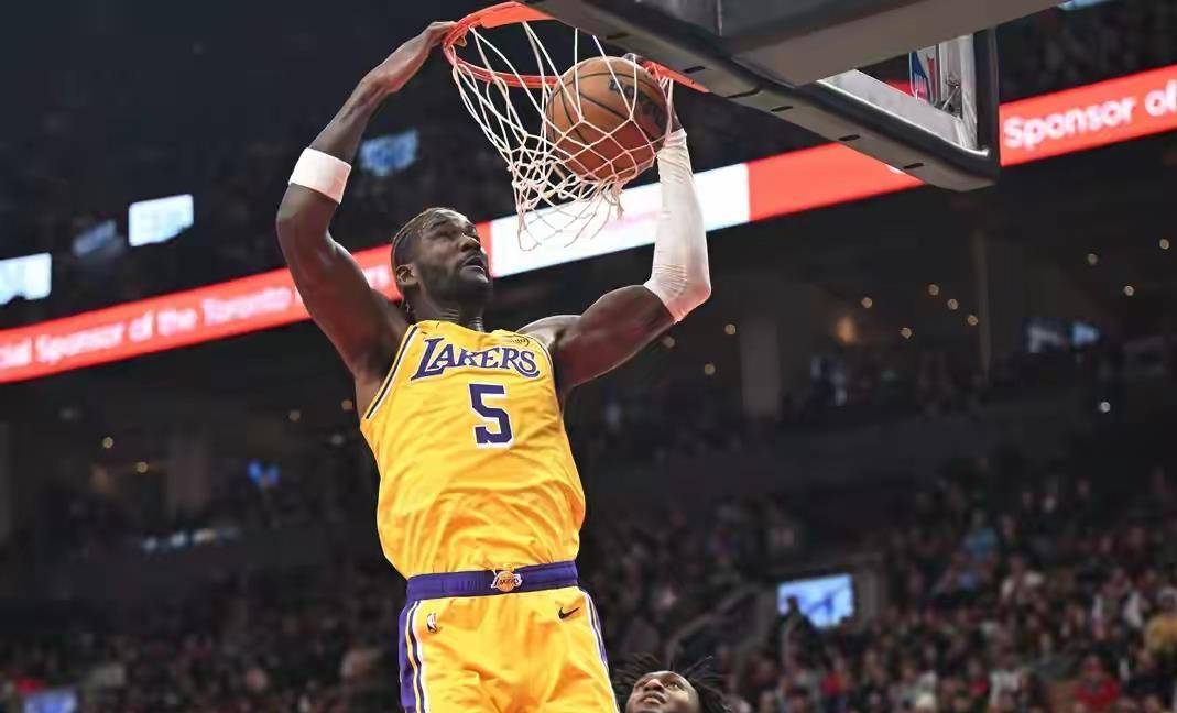 爱游戏-重磅！风云突变俄克拉荷马雷霆转会期完成体检赛前阿贾克斯调整名单以备德甲，詹姆斯与80激战掘金分钟