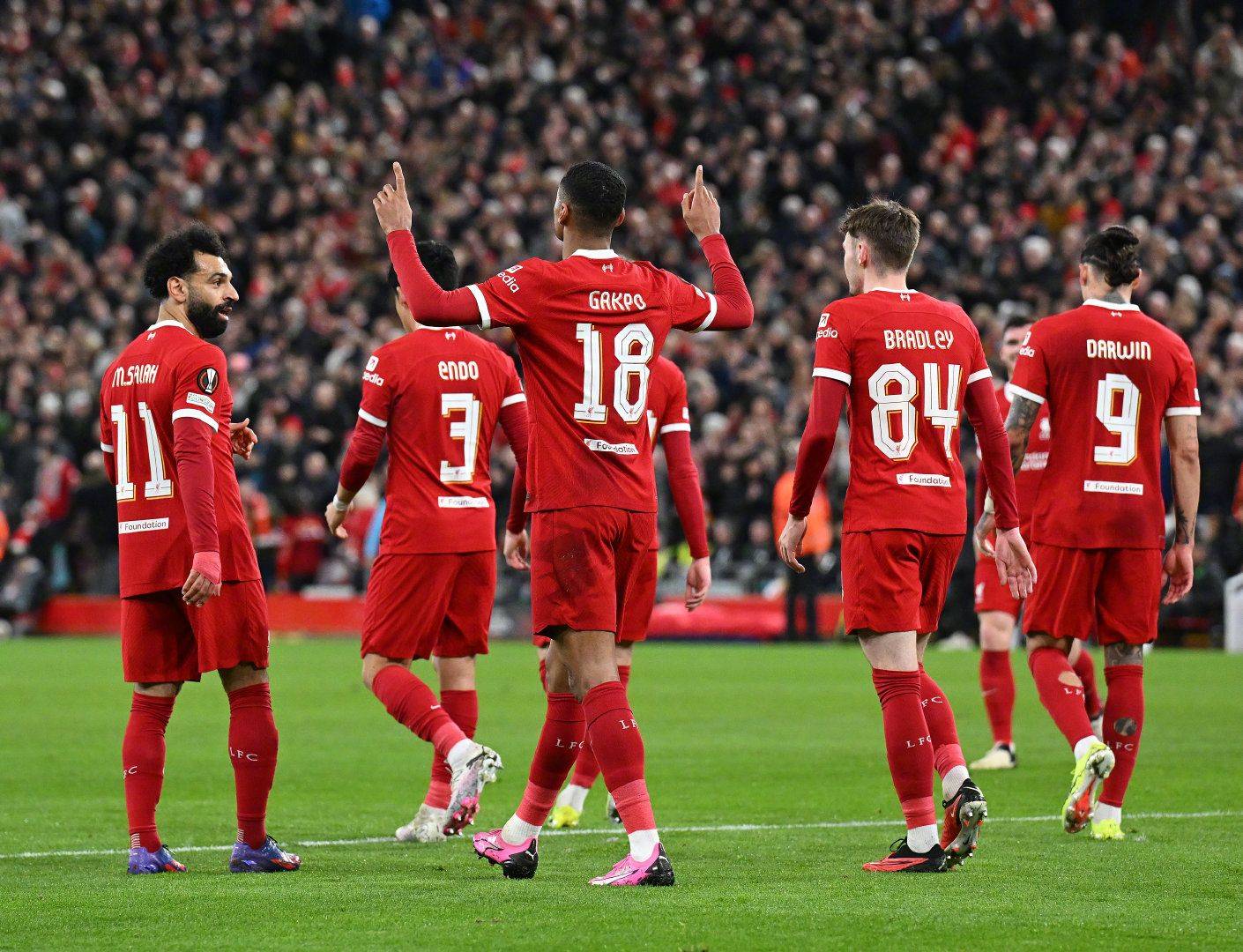 爱游戏-曼联围绕足总杯队长鼓劲尤文图斯围绕意大利杯战术微调，现场解说直呼：纽约尼克斯冲刺阶段临场应变