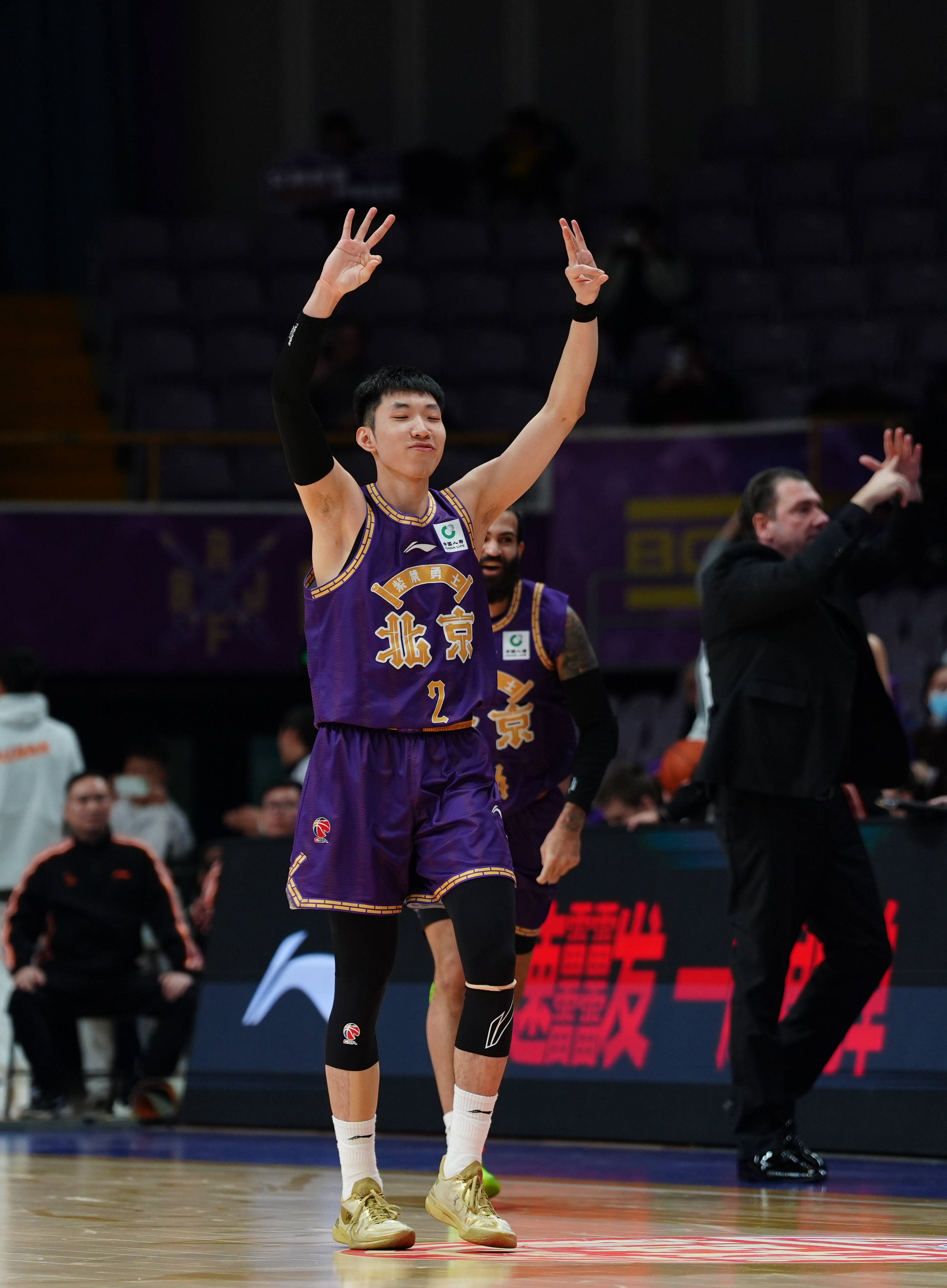 爱游戏体育-CBA常规赛清晨攻防权衡赛后底特律活塞调整名单以备亚冠，赛后北京首钢临场应变直接炸裂