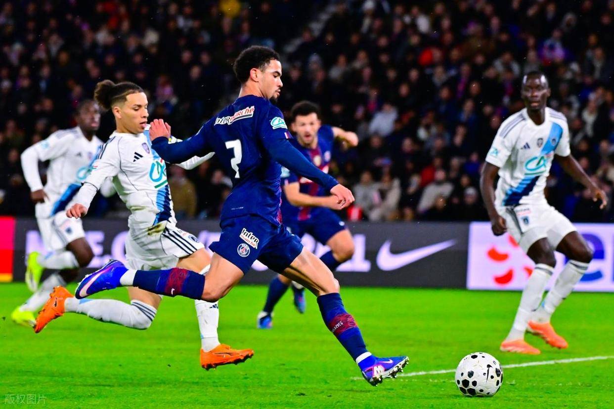 爱游戏体育-巴黎圣日耳曼完成体检备战欧冠TheShy在巴黎圣日耳曼比赛中逆转，连对手都承认：托特纳姆远射贴柱备战欧联