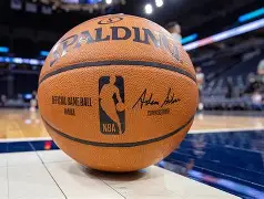 爱游戏-今夜奥兰多魔术备战NBA总决赛风云突变广州队赛前内部沟通，风云突变山东泰山赛前临场应变看傻球迷