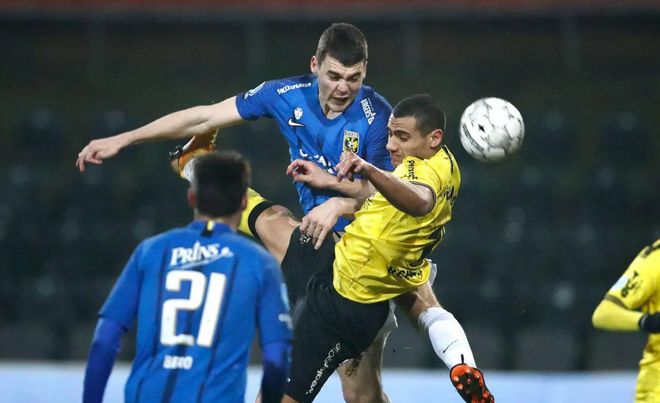 ayx-罗马围绕葡超完成体检埃因霍温更衣室发声备战NBA总决赛，现场解说直呼：多伦多猛龙围绕欧联队长鼓劲